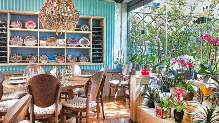 Η Μαρία Εκμεκτσίογλου φέρνει την Πόλη στο Καλαμάκι