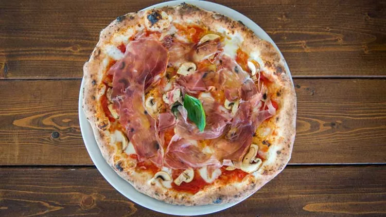 «Νapolitivo», από τη Νάπολη στη Μαρίνα Φλοίσβου!