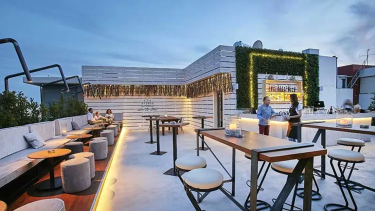 Lounging κάτω απ’ τα αστέρια 