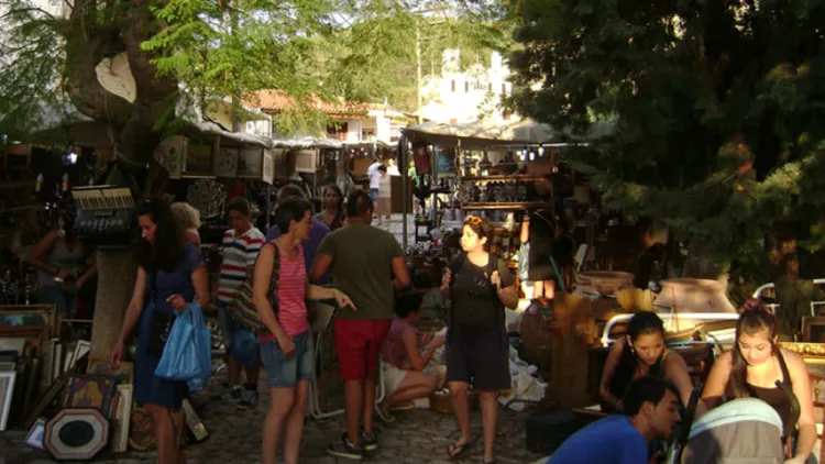 Πάμε για σαφάρι αντικών στην Κυπαρισσία!