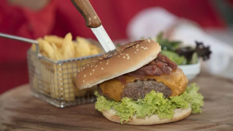 BBQ με αυγουστιάτικη πανσέληνο