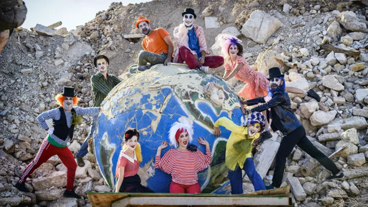 Το Γυάλινο θέατρο των παιδιών