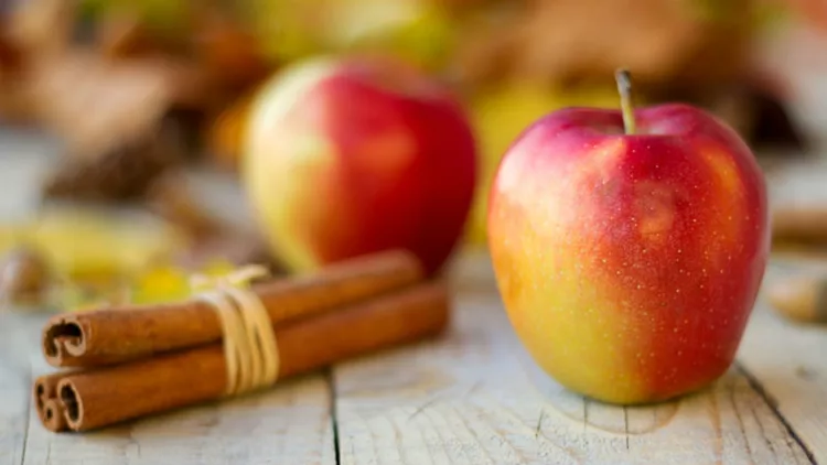  Μια Τετάρτη στο «Chefi» με μήλο και κανέλα