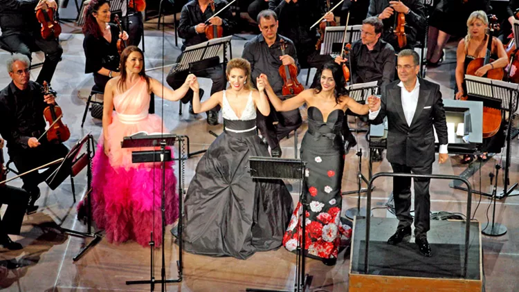 Τραγουδώντας για την Κάλλας 40 χρόνια μετά…