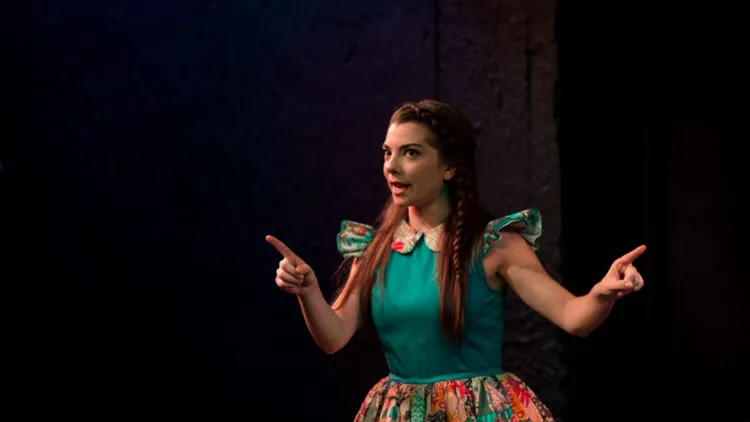 «Το κορίτσι που επιμένει» στο Άβατον