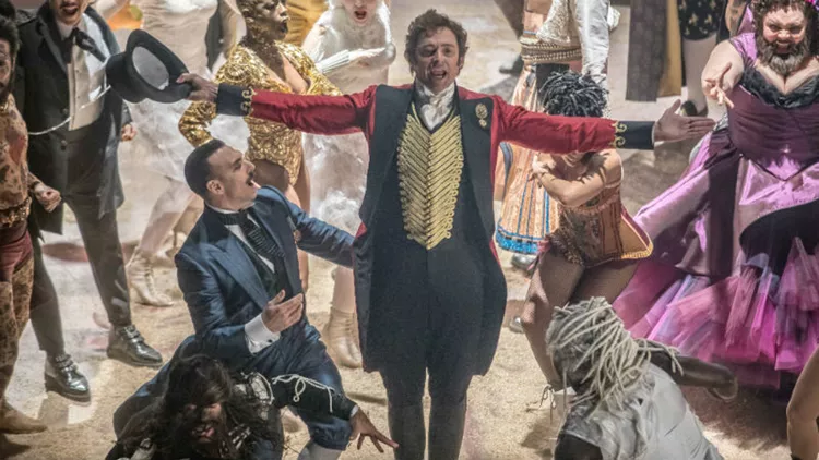 Ο Χιού Τζάκμαν είναι ο «Greatest Showman» στα καλύτερα τρέιλερ της εβδομάδας