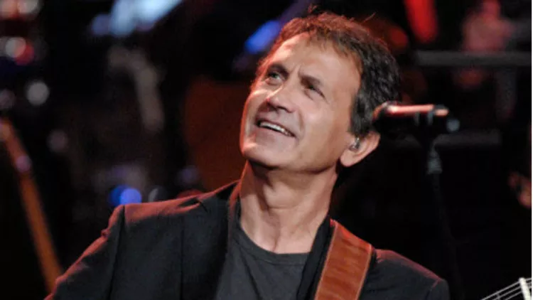 Αναβάλλονται οι συναυλίες του Γιώργου Νταλάρα και της Εστουδιαντίνας