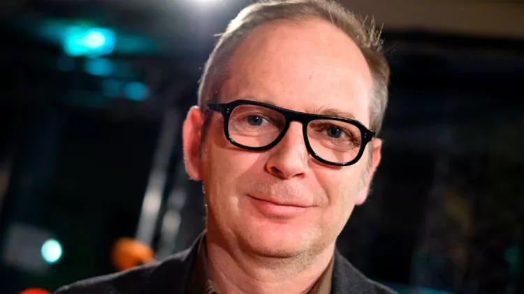 Ετιέν Κομάρ: «Ο Τζάνγκο Ράινχαρντ ήταν ο πρώτος guitar hero»