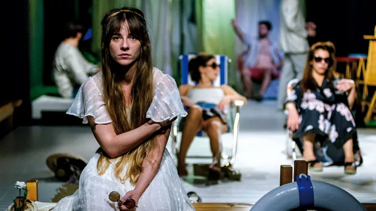 Θέατρο για (και μαζί με) εφήβους: ένα δύσκολο στοίχημα