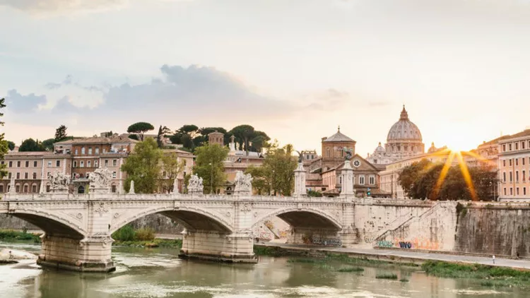 Η Ρώμη αποκτά την δική της παραλία μέσα στο 2018