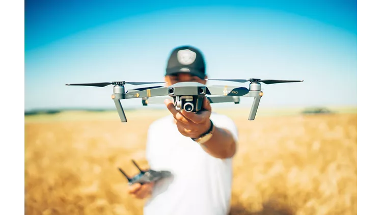 Βρετανία: δίπλωμα για drones κι εξετάσεις!