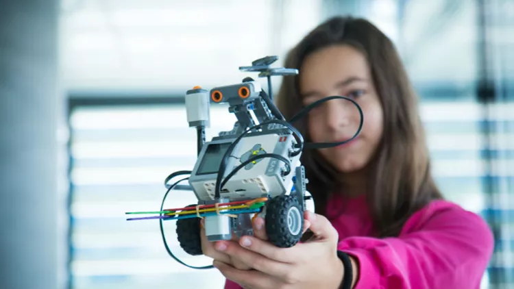 7 εκπαιδευτικά προγράμματα της Στέγης για τον Φεβρουάριο