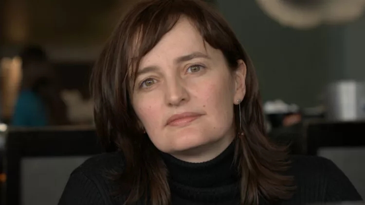 Η συγγραφέας Δώρα Τσόγια μας συστήνεται 