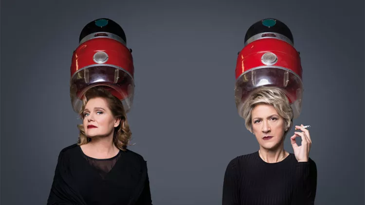 Δυο «Διαβολογυναίκες» στη σκηνή