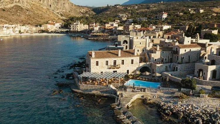 Βραδιά με άρωμα Σαντορίνης στο «Κυρίμαι»