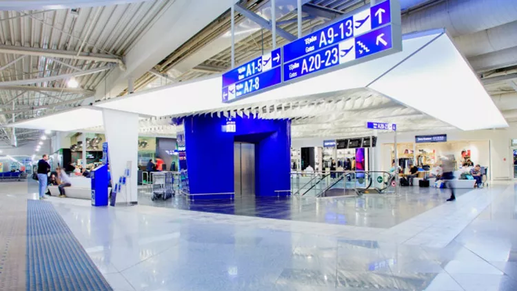 Το αεροδρόμιο σε ρυθμούς Bollywood