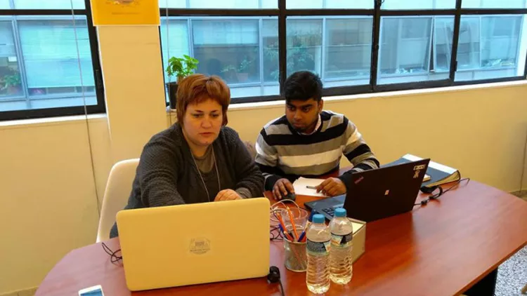 Social Hackers Academy: Πώς είναι να διδάσκεις προγραμματισμό σε πρόσφυγες;