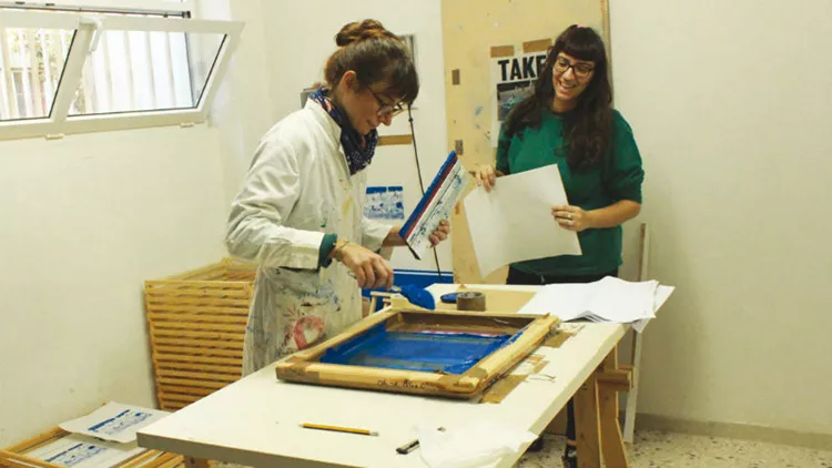 Η τέχνη της μεταξοτυπίας ταξιδεύει στην Μυτιλήνη