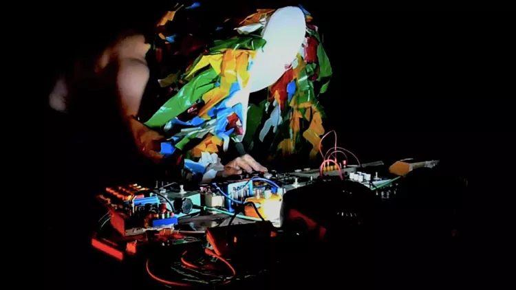 Electric Nights: Το φεστιβάλ ζωντανής ηλεκτρονικής μουσικής επιστρέφει στο Booze