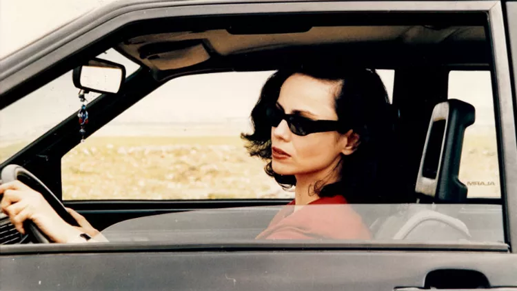 Ο σκηνοθέτης Γιάννης Βεσλεμές παρουσιάζει τις «Σκοτεινές Πόλεις» του Ελληνικού Σινεμά