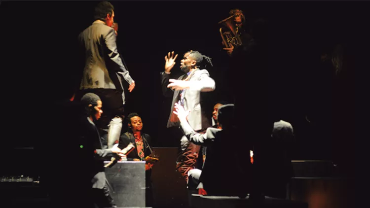 Ρέκβιεμ σε άφρο-τζαζ ρυθμό