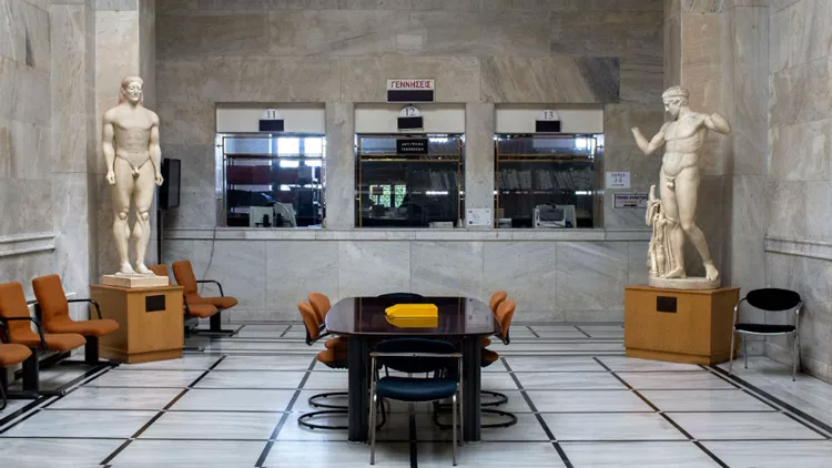 Εγκαίνια Εβδομάδας | Ποιά είναι η σιωπηλή πλευρά της Αθήνας; (30/4-6/5)