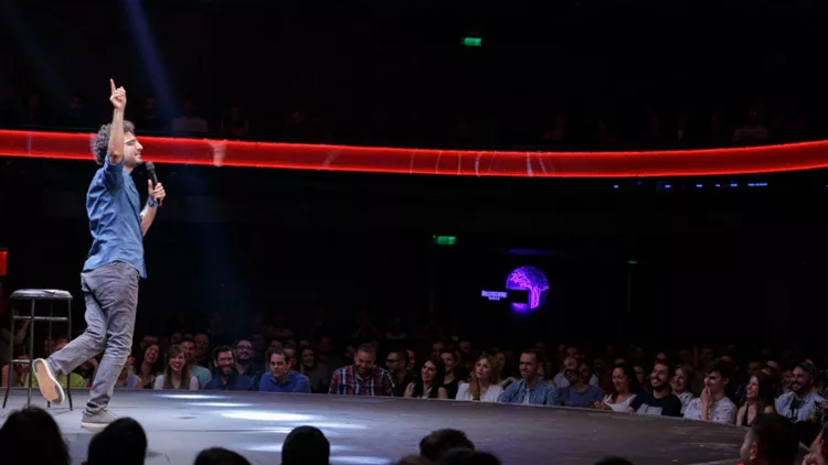 Χωρίς καμία υπερβολή, το stand up γράφει ιστορία φέτος στο Athens Comedy Festival