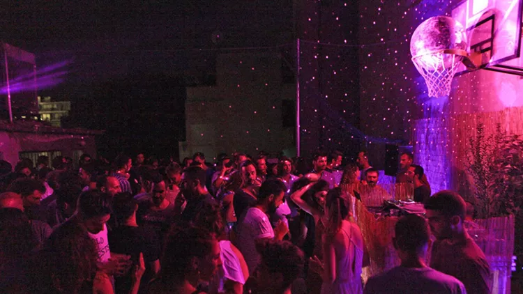 Yupiyaya warm-up party στο Ρομάντσο