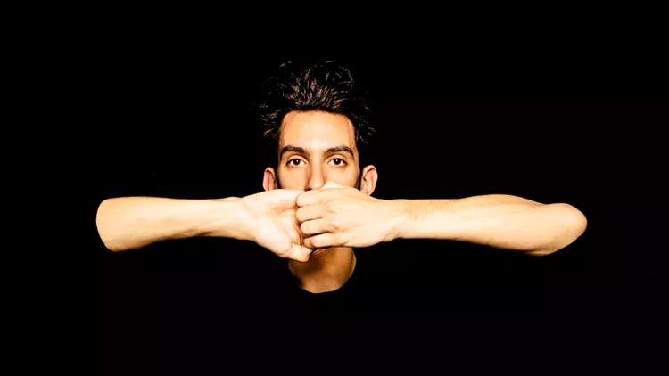 «Ανώνυμο»: το σώμα ενάντια στην ψηφιακή εμπειρία