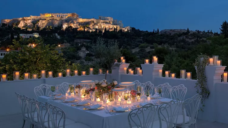 Η «Kuzina» με την μαγική ταράτσα