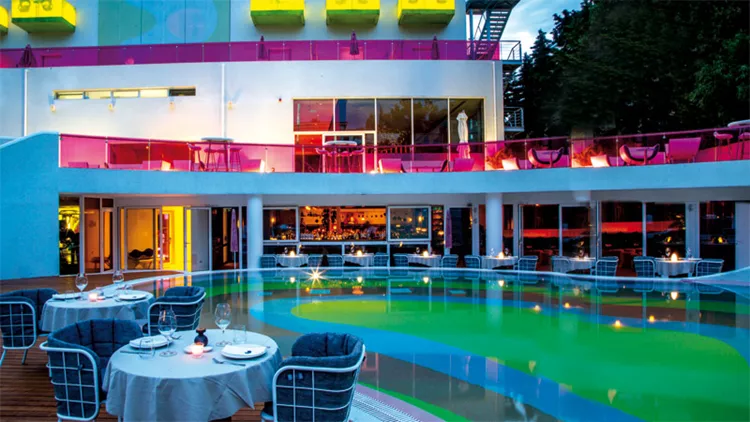 «Nolita» by the pool...