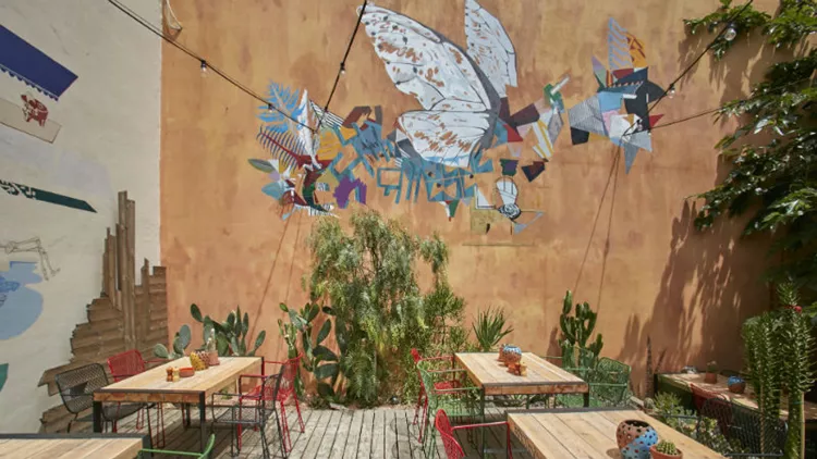 Εδώ παίζει... Mex and the city