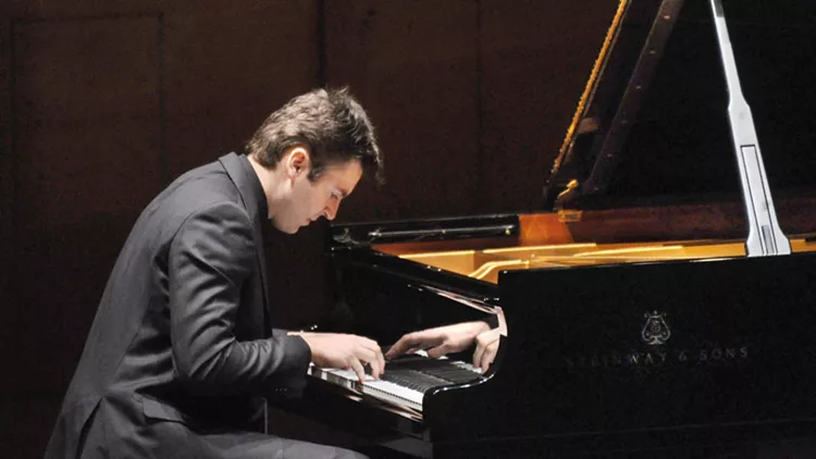 Πιάνα ρομαντικά, σύγχρονα και όχι μόνο: ενδιαφέροντα ρεσιτάλ Παληού και Λιάτσου