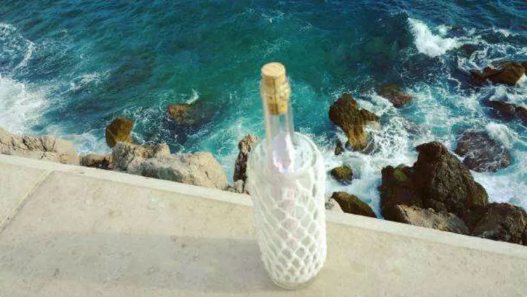 Δύο αντισυμβατικές παραστάσεις πιάνουν (κυριολεκτικά) λιμάνι