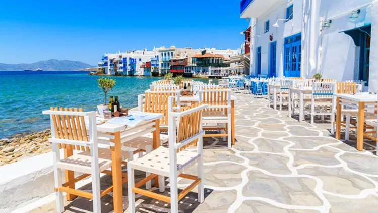 Tα αθηναϊκά εστιατόρια που πήραν τα νησιά 