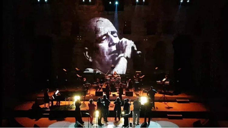 «Λείπει, γαμώτο!»