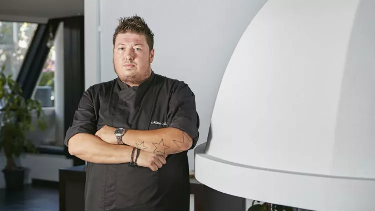 Το «Όμικρον meze» μας καλωσορίζει