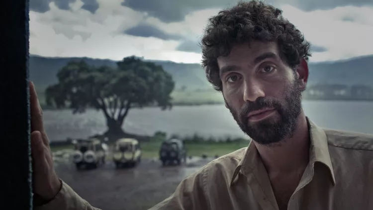 Τζόσουα Γουαϊνστάιν: «Στο “Μενάσε” ήθελα ο θεατής να κρυφακούει τους ήρωες»