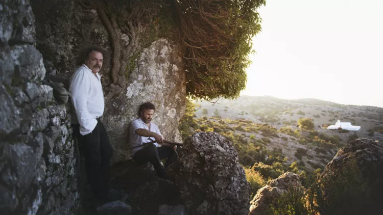 Γιατί οι Xylouris White είναι ένα μουσικό success story;