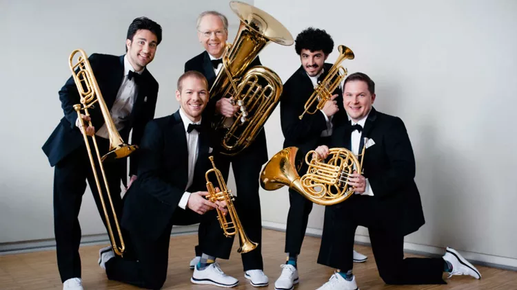 Οι Canadian Brass έρχονται με τα Χάλκινα για να πάρουν το χρυσό