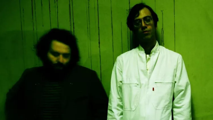12 ώρες με τους «Felizol & The Boy» στο Six D.O.G.S