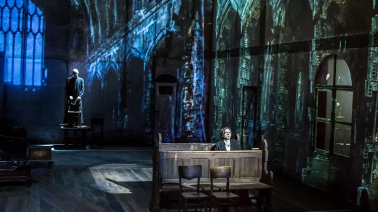 «Η Δίκη»: Το ιερό τέρας του παγκόσμιου θεάτρου Κρίστιαν Λούπα επαναστατεί στη Στέγη