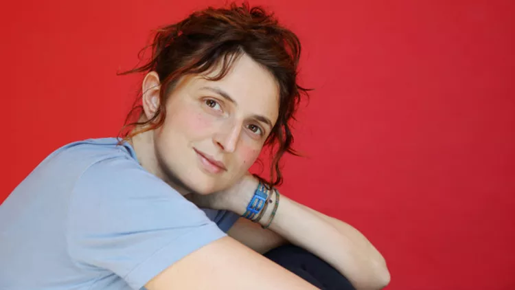 Η Αλίτσε Ρορβάκερ και οι αλληγορίες του «Ευτυχισμένου Λαζάρου»