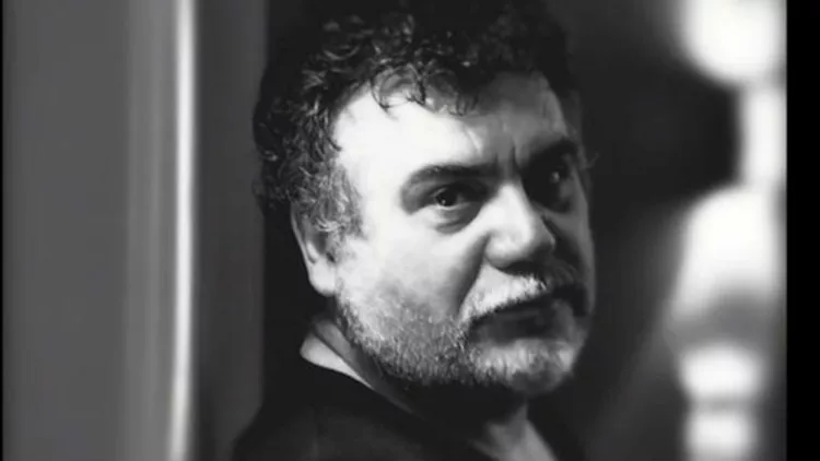 Ο Γιάννης Κακλέας ανεβάζει το «Moby Dick»