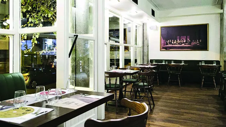 Για πίτσα και κοκτέιλ στο «Forget Domani»