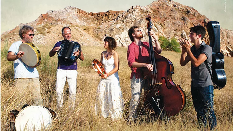 Μια μαγική βραδιά με τους Encardia στο Μέγαρο