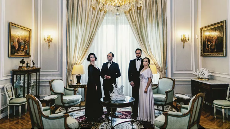 Ποιος μπορεί να αντισταθεί στη γοητεία του μουσικού θεάτρου;