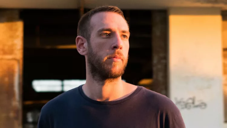 Ο Queer Χρυσός Φοίνικας μικρού μήκους στον Βασίλη Κεκάτο