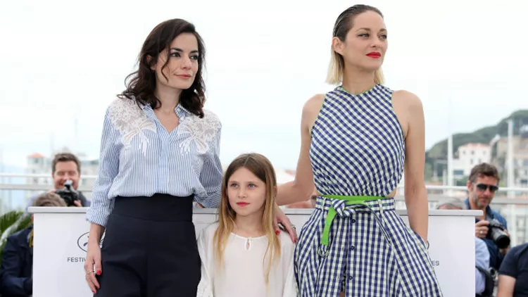 Η Βανεσά Φιλό μιλάει για την εμπειρία να σκηνοθετείς την Μαριόν Κοτιγιάρ