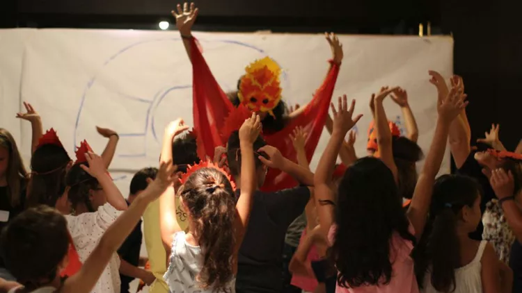 Ελληνόφωνη και αγγλόφωνη δημιουργική απασχόληση για παιδιά στην Επίδαυρο